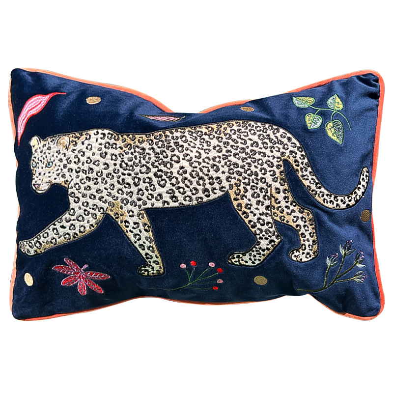 Декоративная подушка с вышивкой Panther Embroidery Cushion Темно-синий Мульти Декоративная подушка с вышивкой Panther Embroidery Cushion Темно-синий Мульти в Грозном | Loft Concept