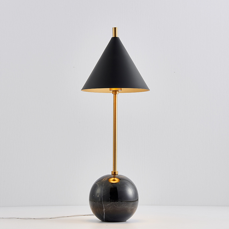 Настольная лампа CLEO ball Black Черный Латунь Настольная лампа CLEO ball Black Черный Латунь в Грозном | Loft Concept