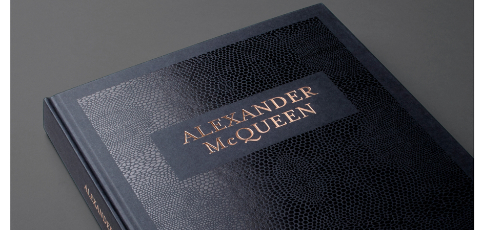 Книга ALEXANDER MCQUEEN book Книга ALEXANDER MCQUEEN book - Loft-Concept в Грозном
