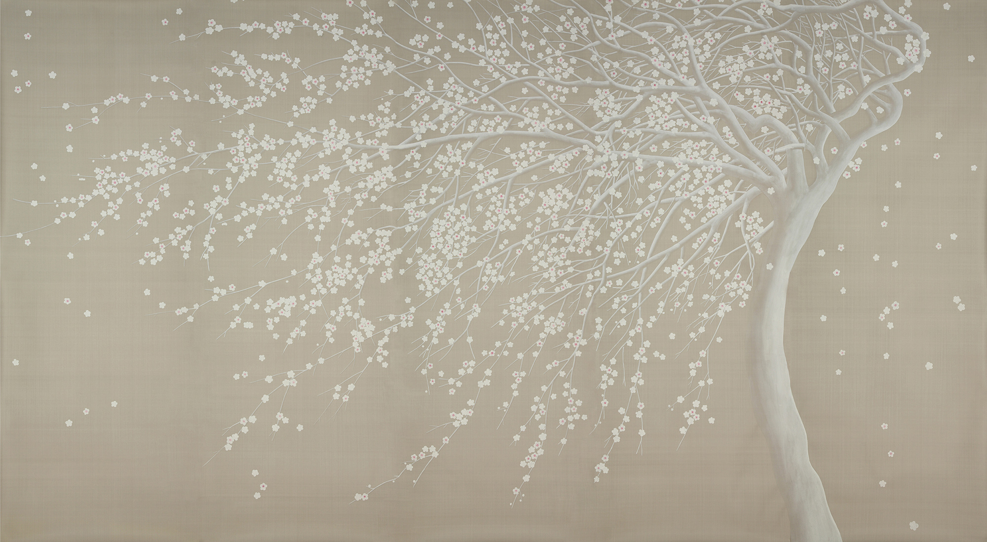 Обои ручная роспись Windswept Blossom Blossom on Lead Grey dyed silk Обои ручная роспись Windswept Blossom Blossom on Lead Grey dyed silk - постер Loft-Concept в Грозном