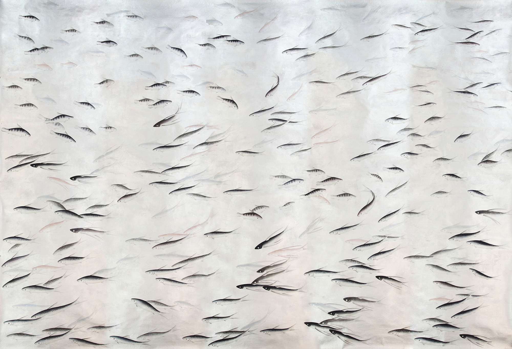 Обои ручная роспись Fishes Blue Pearl on Tarnished Silver gilded silk with pearlescent antiquing Обои ручная роспись Fishes Blue Pearl on Tarnished Silver gilded silk with pearlescent antiquing - постер Loft-Concept в Грозном