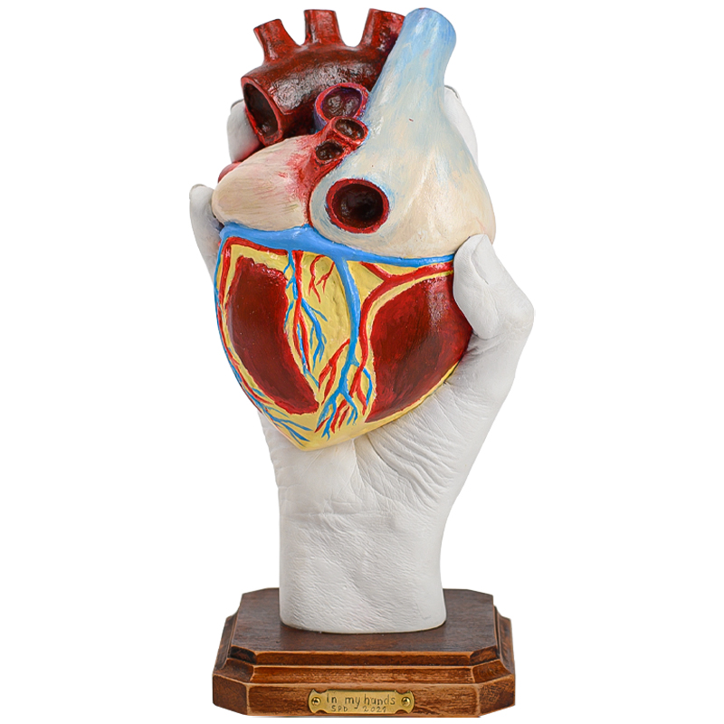 Статуэтка Heart "In my hands" Мульти Белый Статуэтка Heart "In my hands" Мульти Белый в Грозном | Loft Concept