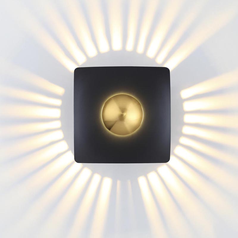 Настенный светильник Golden Mean Square Черный Золотой Настенный светильник Golden Mean Square Черный Золотой в Грозном | Loft Concept