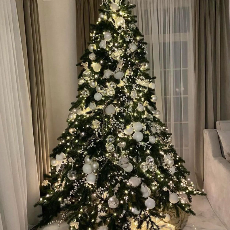 Дизайнерская Елка с Белым Декором Christmas Tree White Balls Серебряный Белый Дизайнерская Елка с Белым Декором Christmas Tree White Balls Серебряный Белый в Грозном | Loft Concept