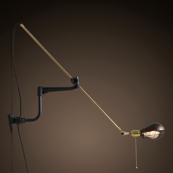 Настенный светильник Steampunk Extension Pole Bra Латунь Черный Настенный светильник Steampunk Extension Pole Bra Латунь Черный в Грозном | Loft Concept