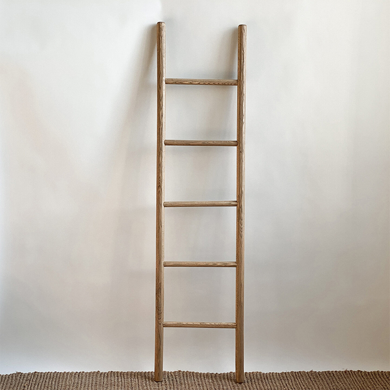 Лестница-вешалка Kenji Hanger Ladder Древесина Лестница-вешалка Kenji Hanger Ladder Древесина в Грозном | Loft Concept