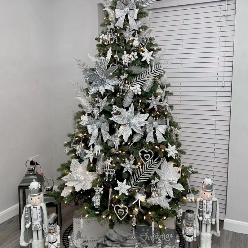 Дизайнерская Елка с Серебряным Декором Christmas Tree Silver Flowers Серебряный Зеленый Дизайнерская Елка с Серебряным Декором Christmas Tree Silver Flowers Серебряный Зеленый в Грозном | Loft Concept