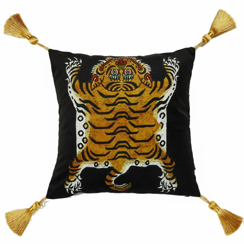 Черная Подушка Тибетский Тигр TIBETAN TIGER Бежевый Черный Черная Подушка Тибетский Тигр TIBETAN TIGER Бежевый Черный в Грозном | Loft Concept