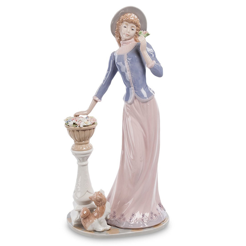 Статуэтка фарфоровая Леди Charming Statuette Белый Розовый Серо-голубой Бежевый Статуэтка фарфоровая Леди Charming Statuette Белый Розовый Серо-голубой Бежевый в Грозном | Loft Concept