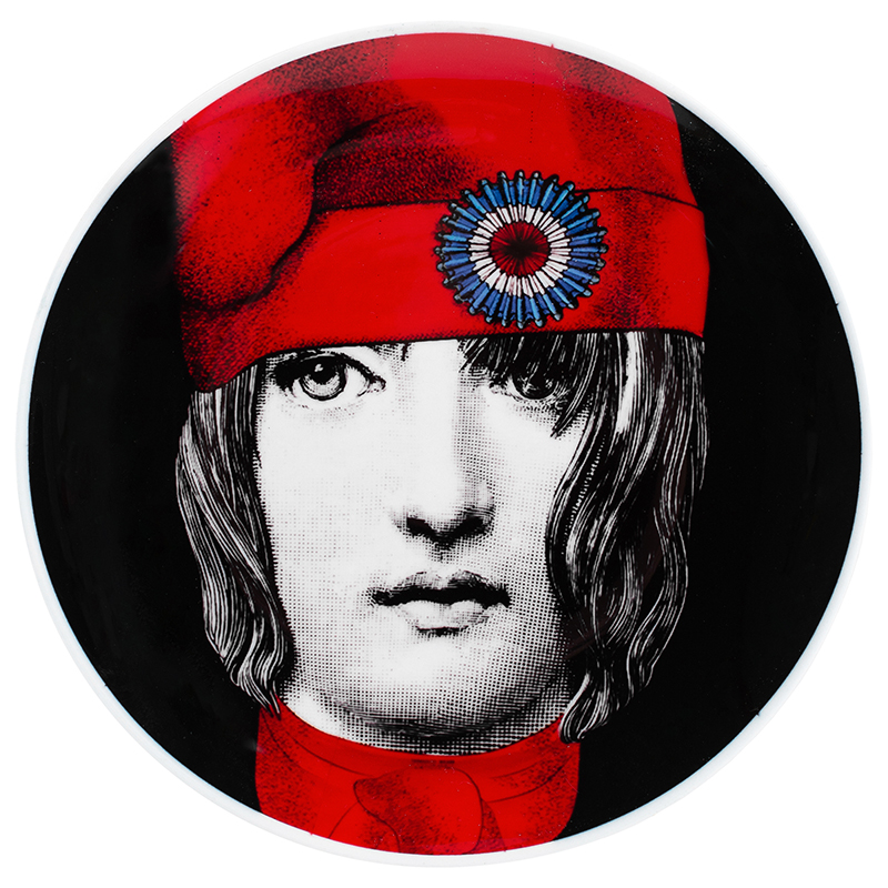 Декоративная тарелка Fornasetti Черный Красный Синий Декоративная тарелка Fornasetti Черный Красный Синий в Грозном | Loft Concept
