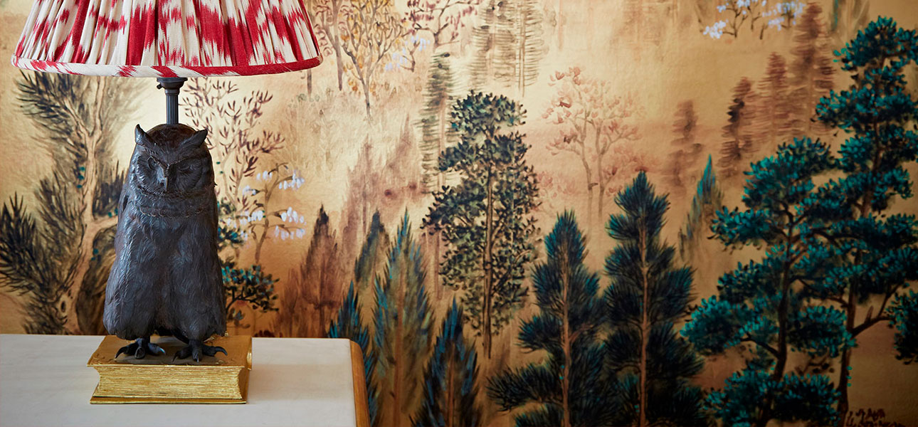 Обои ручная роспись Mountains Above Clouds Original colourway on Deep Rich Gold gilded paper - фото