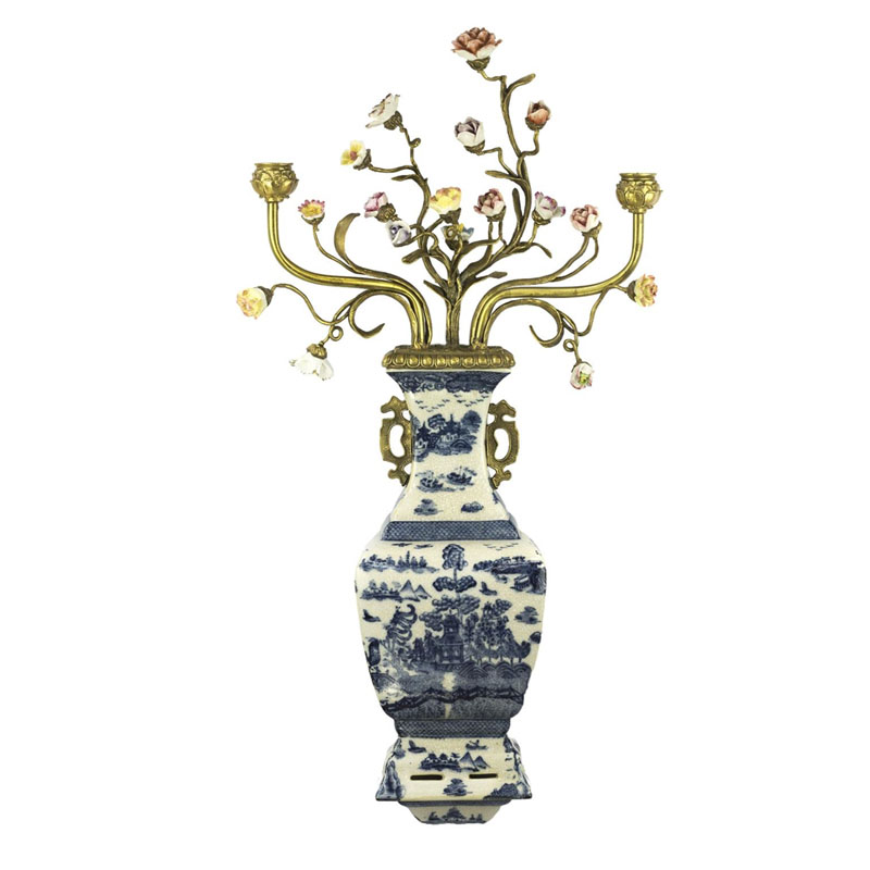 Подсвечник Flowers In A Vase Белый Синий Бронза Подсвечник Flowers In A Vase Белый Синий Бронза в Грозном | Loft Concept