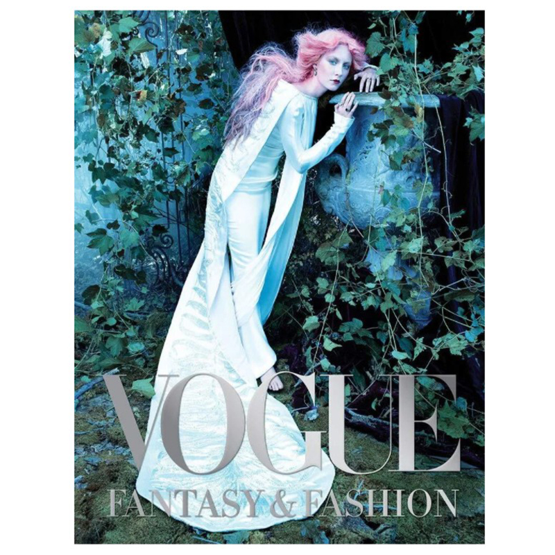 Книга Vogue Fantasy & Fashion photography book Книга Vogue Fantasy & Fashion photography book в Грозном | Loft Concept