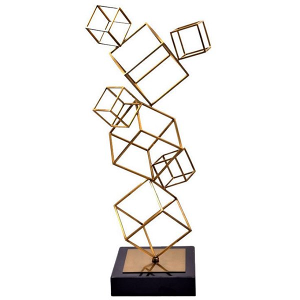 Статуэтка Cube Balance Stat gold Черный Глянцевое золото Статуэтка Cube Balance Stat gold Черный Глянцевое золото в Грозном | Loft Concept