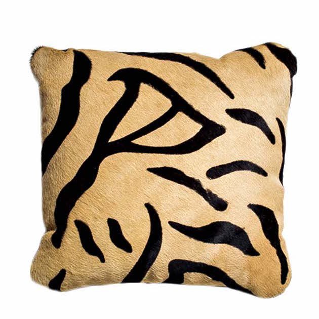 Подушка меховая Tiger Бежево-серый Черный Подушка меховая Tiger Бежево-серый Черный в Грозном | Loft Concept