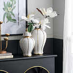 Ваза с золотыми полосами на белом фоне Chinoiserie Ceramics варинант исполнения - 1 | Loft Concept в Грозном