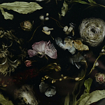 Круглый поднос из эпоксидной смолы с цветами черный Epoxy Resin Flowers Tray Black варинант исполнения - 3 | Loft Concept в Грозном