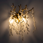 Бра золотого цвета с ветвями и белыми овальными стеклянными подвесками Droplet Chandelier варинант исполнения - 2 | Loft Concept в Грозном