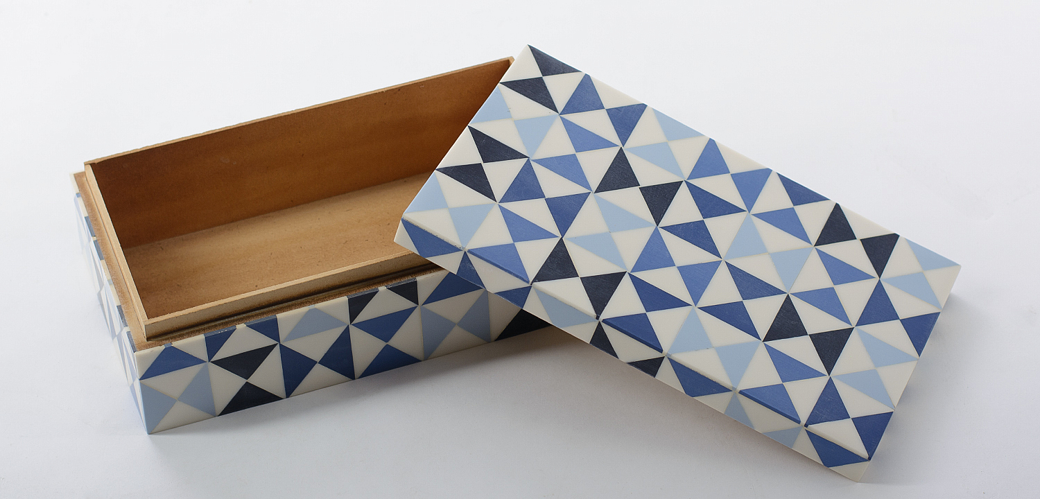 Шкатулка Small Triangles Blue Bone Inlay Box Шкатулка Small Triangles Blue Bone Inlay Box - Loft-Concept в Грозном