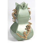 Ваза зеленого цвета из фарфора с бронзовыми ручками в виде драконов и рельефным цветочным декором Eden Garden porcelain and bronze варинант исполнения - 2 | Loft Concept в Грозном