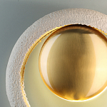 Бра с бежевым текстурным кольцом и латунным шаром в центре Tactile  варинант исполнения - 6 | Loft Concept в Грозном