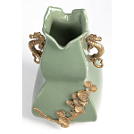 Ваза зеленого цвета из фарфора с бронзовыми ручками в виде драконов и рельефным цветочным декором Eden Garden porcelain and bronze варинант исполнения - 6 | Loft Concept в Грозном