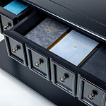 Черная консоль с выдвижными ящиками Monica варинант исполнения - 2 | Loft Concept в Грозном