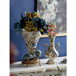 Ваза белого цвета из фарфора с цветочным рисунком и бронзовыми ручками с фигурками птиц Eden Garden porcelain and bronze варинант исполнения - 6 | Loft Concept в Грозном