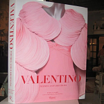 Подарочная Книга Valentino: Themes and Variations варинант исполнения - 3 | Loft Concept в Грозном
