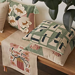 Подушка декоративная зеленого цвета с геометрическим рисунком Divine Abstractions варинант исполнения - 7 | Loft Concept в Грозном