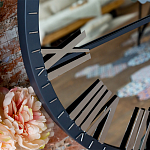 Часы настенные зеркальные с серебряным металлическим циферблатом Mirror Tower Clock варинант исполнения - 2 | Loft Concept в Грозном