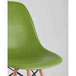 Пластиковый стул на ножках из массива бука Eames Green варинант исполнения - 2 | Loft Concept в Грозном