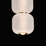 Подвесной светильник с 3-мя округлыми матовыми плафонами из белого стекла Golden Swirl варинант исполнения - 7 | Loft Concept в Грозном