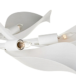 Потолочный светильник с плафонами в виде белых лепестков Delicate Flower варинант исполнения - 1 | Loft Concept в Грозном