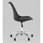 Офисный стул на металлическом основании EGGERY Black пластик варинант исполнения - 4 | Loft Concept в Грозном