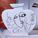 Ваза плоская белая с абстрактными черными линиями в форме лиц Faces of Imagination варинант исполнения - 4 | Loft Concept в Грозном