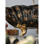 Блюдо черного цвета из фрафора на бронзовых ножках Eden Garden porcelain and bronze варинант исполнения - 5 | Loft Concept в Грозном