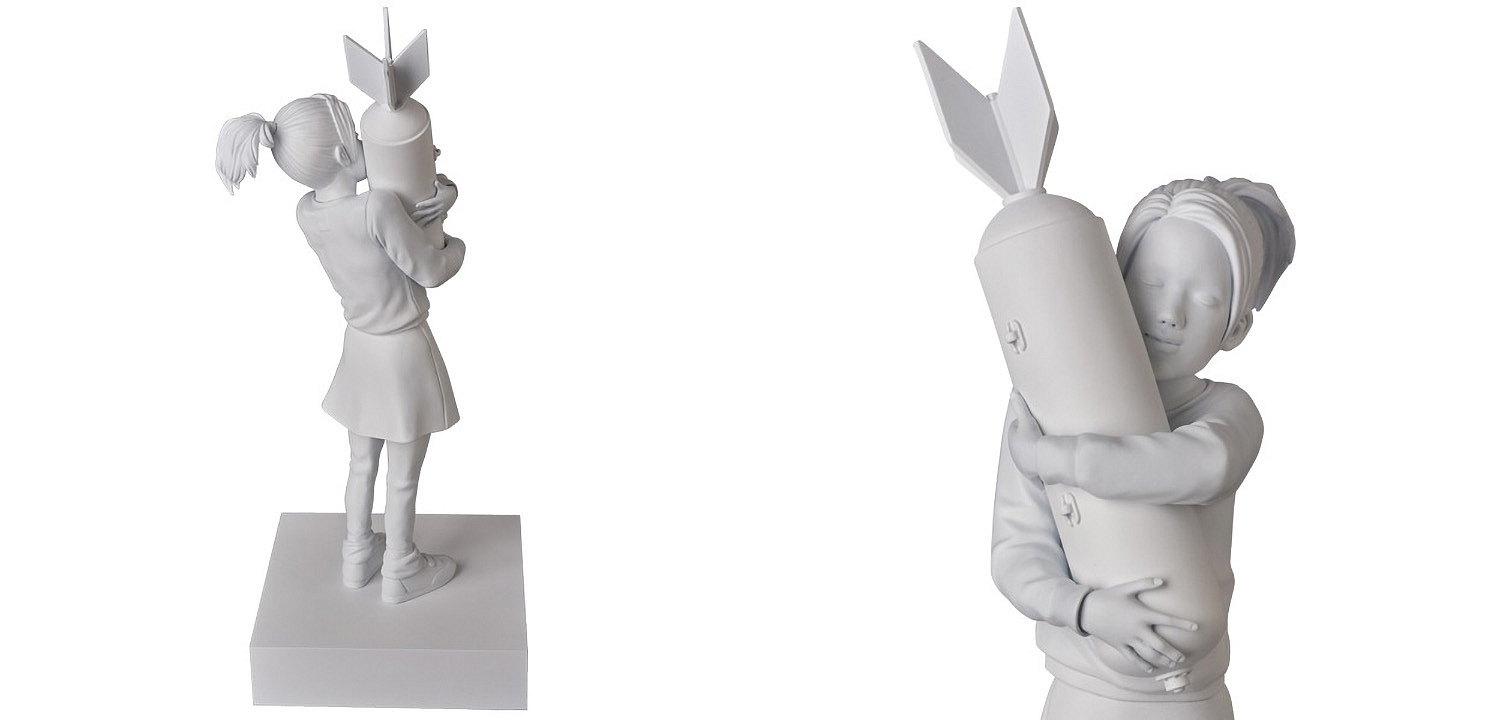 Статуэтка Banksy Bomb Hugger Sculpture White Статуэтка Banksy Bomb Hugger Sculpture White - Loft-Concept в Грозном