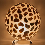 Настольная лампа из перламутра на металлическом каркасе Indonesian Circle варинант исполнения - 4 | Loft Concept в Грозном