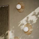 Бра в виде диска с плафоном из матового белого стекла Marble Glow варинант исполнения - 4 | Loft Concept в Грозном