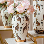 Ваза белая овальная с рисунком леопардов и золотыми акцентами LEOPARD Collection варинант исполнения - 5 | Loft Concept в Грозном