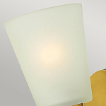 Бра с белым матовым стеклянным плафоном и тремя декоративными шарами Hinkley варинант исполнения - 9 | Loft Concept в Грозном