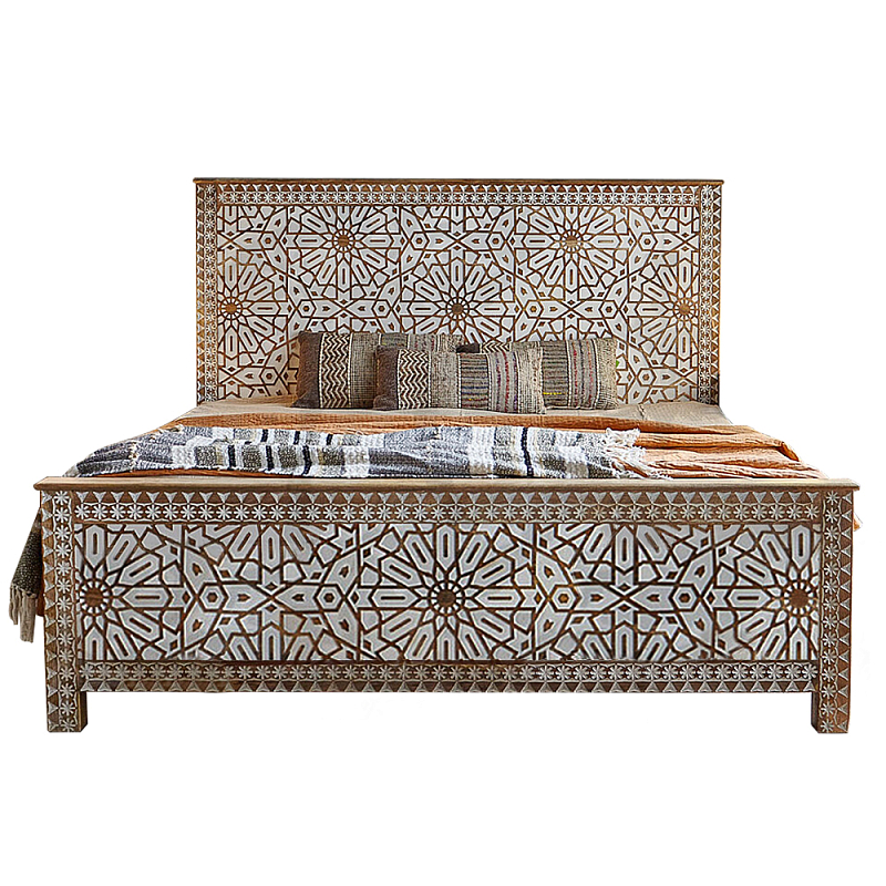 Двуспальная кровать из массива манго с резьбой Celestino Grey Mango Bed Коричневый Белый Двуспальная кровать из массива манго с резьбой Celestino Grey Mango Bed Коричневый Белый в Грозном | Loft Concept