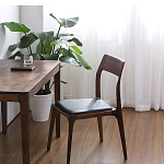 Стул деревянный с мягким сиденьем из черной натуральной кожи Moon Walnut Furniture варинант исполнения - 2 | Loft Concept в Грозном