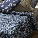 Постельное белье темно-синего цвета с рисунком Blossom Essence Sophie варинант исполнения - 8 | Loft Concept в Грозном