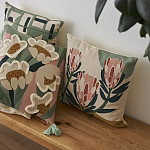 Подушка с цветочным принтом Blooming Elegance Lily варинант исполнения - 7 | Loft Concept в Грозном