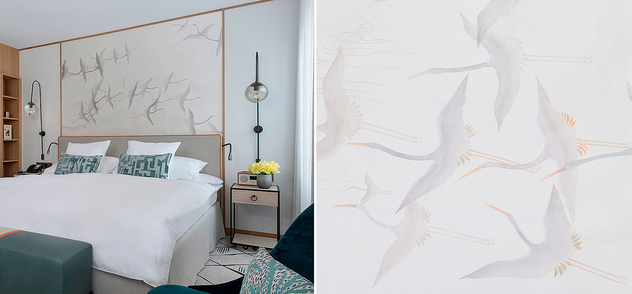 Обои ручная роспись Cranes Scroll Original colourway on Natural Mica metallic silk Обои ручная роспись Cranes Scroll Original colourway on Natural Mica metallic silk - Loft-Concept в Грозном