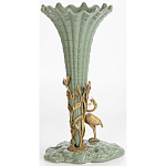 Ваза зеленая фарфоровая с волнистым краем с бронзовой фигуркой журавля Eden Garden  варинант исполнения - 3 | Loft Concept в Грозном