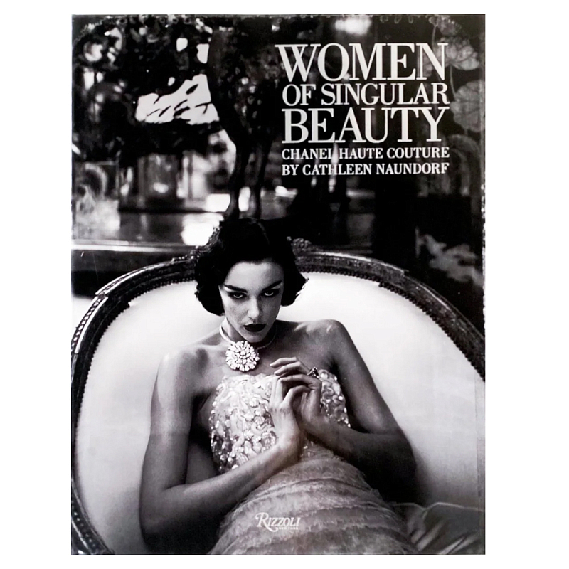 Подарочный фото-альбо Women of Singular Beauty Chanel Haute Couture  в Грозном | Loft Concept 