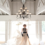 Люстра бронзового цвета с бежевыми абажурами из органзы в классическом стиле Hinkley варинант исполнения - 3 | Loft Concept в Грозном